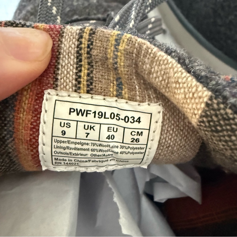 Pendleton Gray Wool Sneakers. Size 9 - image 7
